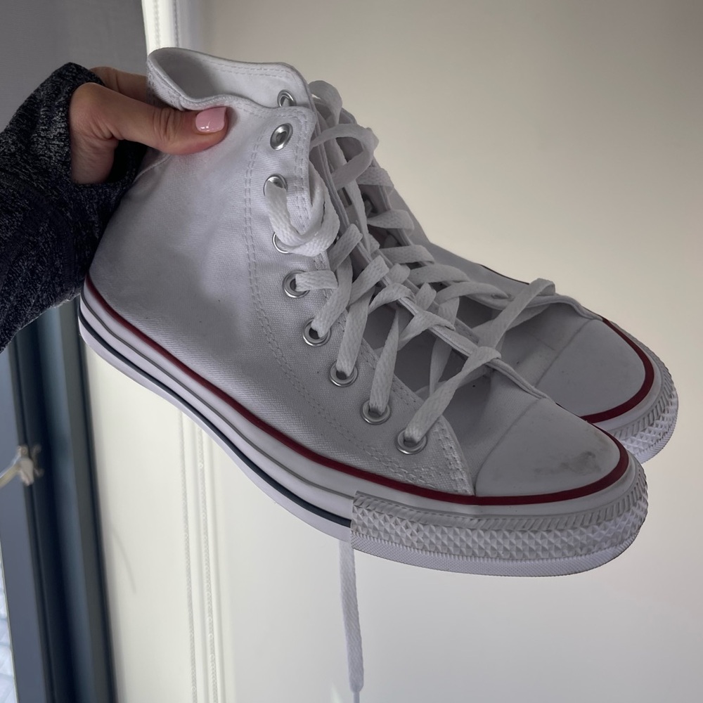 Beautiful White Converse -Barely used